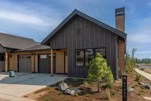 61280 McRoberts Ln, Bend, OR 97702 - Photo 2