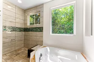 118 Airport Dr, Cave Junction, OR 97523 - Photo 28