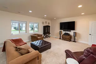 69019 Holmes Rd, Sisters, OR 97759 - Photo 28