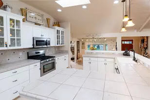 69019 Holmes Rd, Sisters, OR 97759 - Photo 16