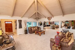 69019 Holmes Rd, Sisters, OR 97759 - Photo 12