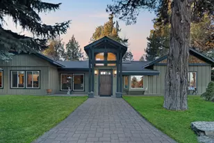 69019 Holmes Rd, Sisters, OR 97759 - Photo 2