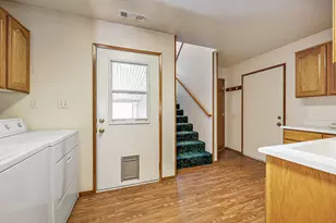 23210 E Evans Creek Rd, Central Point, OR 97502 - Photo 32