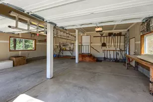 23210 E Evans Creek Rd, Central Point, OR 97502 - Photo 40