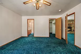 23210 E Evans Creek Rd, Central Point, OR 97502 - Photo 24