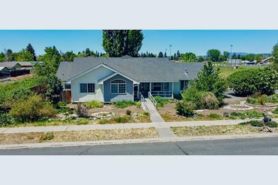 5278 Glenwood Drive, Klamath Falls, OR 97603 - Photo 1