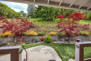 1011 Wren Ridge Dr, Eagle Point, OR 97524 - Photo 40