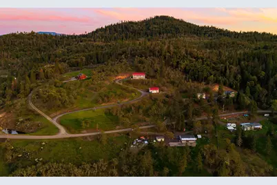 1011 Wren Ridge Drive, Eagle Point, OR 97524 - Photo 12