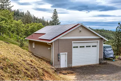 1011 Wren Ridge Drive, Eagle Point, OR 97524 - Photo 6