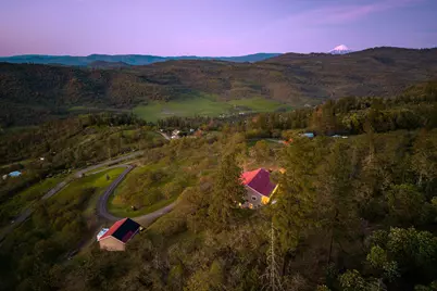 1011 Wren Ridge Drive, Eagle Point, OR 97524 - Photo 8