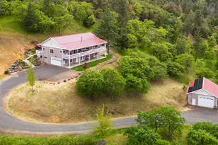 1011 Wren Ridge Dr, Eagle Point, OR 97524 - Photo 18