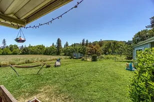 4640 Scenic Ave, Central Point, OR 97502 - Photo 86