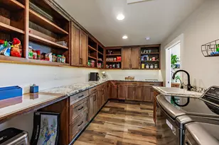 4640 Scenic Ave, Central Point, OR 97502 - Photo 28