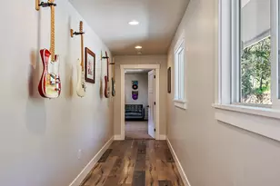 4640 Scenic Ave, Central Point, OR 97502 - Photo 32