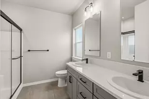 100 Oak Valley Dr, Talent, OR 97540 - Photo 20