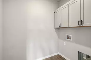 100 Oak Valley Dr, Talent, OR 97540 - Photo 16