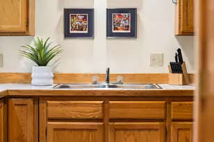 17720 Lake Aspen Ct, Sunriver, OR 97707 - Photo 16