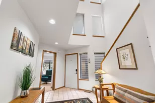 17720 Lake Aspen Ct, Sunriver, OR 97707 - Photo 2