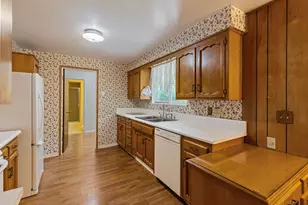 505 Peco Rd, Grants Pass, OR 97526 - Photo 6