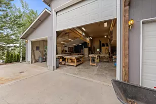 8956 Yahooskin Dr, Powell Butte, OR 97753 - Photo 46