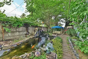 309 W 1st St, Phoenix, OR 97535 - Photo 6