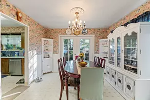 309 W 1st St, Phoenix, OR 97535 - Photo 16