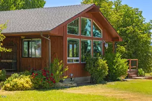 34219 Glen Dr, Chiloquin, OR 97624 - Photo 2