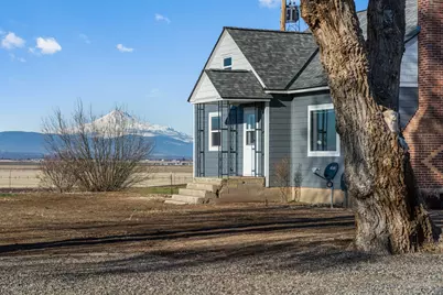 2660 SW Highland Lane, Culver, OR 97734 - Photo 2