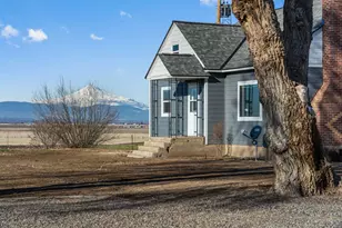 2660 SW Highland Ln, Culver, OR 97734 - Photo 2