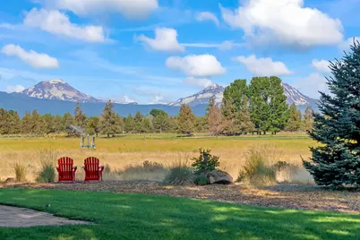19190 Pinehurst Road, Bend, OR 97703 - Photo 2