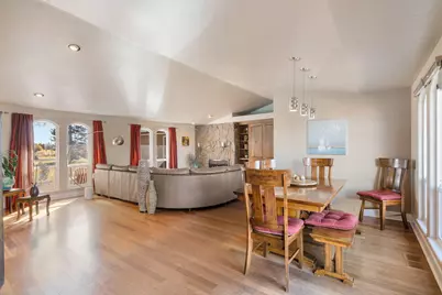 19190 Pinehurst Road, Bend, OR 97703 - Photo 22