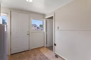 1013 SW L St, Grants Pass, OR 97526 - Photo 12