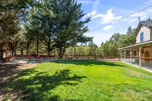 836 Sleepy Hollow Loop, Grants Pass, OR 97527 - Photo 2