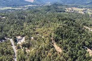 836 Sleepy Hollow Loop, Grants Pass, OR 97527 - Photo 32