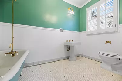 540 E California Street, Jacksonville, OR 97530 - Photo 32