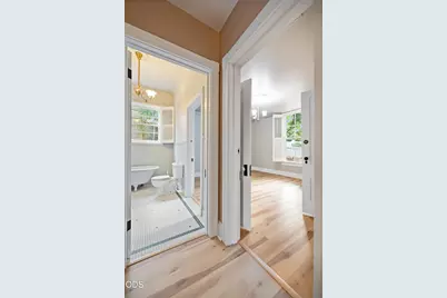 540 E California Street, Jacksonville, OR 97530 - Photo 22