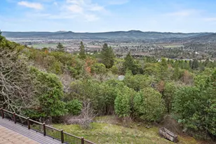 465 Strawberry Hill Ln, Jacksonville, OR 97530 - Photo 34