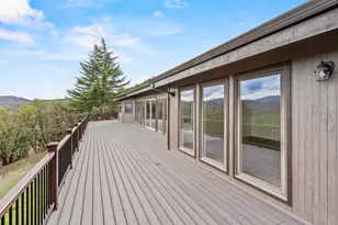 465 Strawberry Hill Ln, Jacksonville, OR 97530 - Photo 30