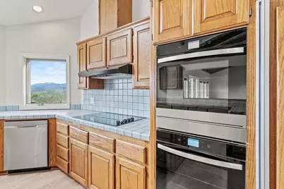 465 Strawberry Hill Lane, Jacksonville, OR 97530 - Photo 14