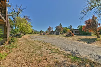 12019 Williams Highway, Grants Pass, OR 97527 - Photo 16