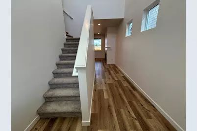 121 Valemont #34, Eagle Point, OR 97524 - Photo 4