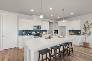 708 Old Waverly Way, Eagle Point, OR 97524 - Photo 10