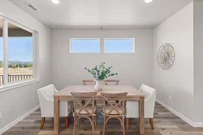 708 Old Waverly Way #30, Eagle Point, OR 97524 - Photo 8