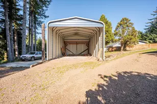 18828 Montbretia Ln, Brookings, OR 97415 - Photo 12