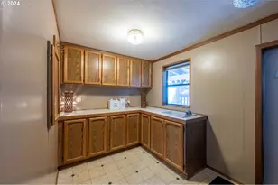 18828 Montbretia Ln, Brookings, OR 97415 - Photo 40