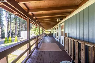 18828 Montbretia Ln, Brookings, OR 97415 - Photo 16