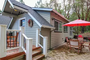 375 W Elm St, Jacksonville, OR 97530 - Photo 42