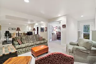 375 W Elm St, Jacksonville, OR 97530 - Photo 30