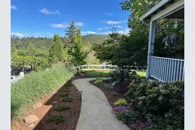 375 W Elm Street, Jacksonville, OR 97530 - Photo 46