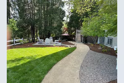 375 W Elm Street, Jacksonville, OR 97530 - Photo 52